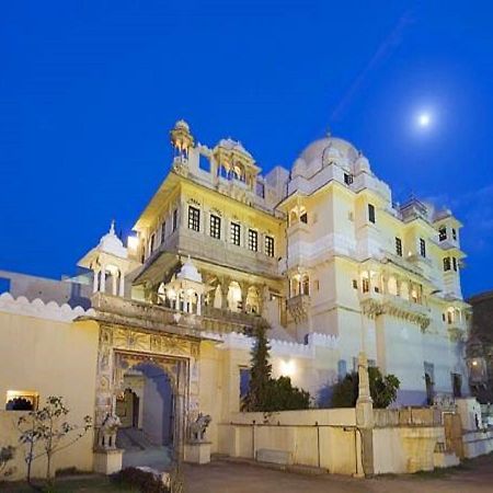 ホテルFort Begu Begun エクステリア 写真